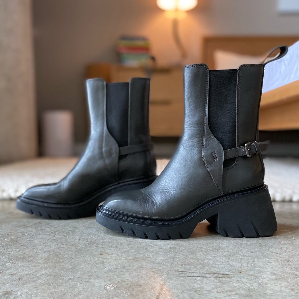 Ash Leather Boots with Dust Bag